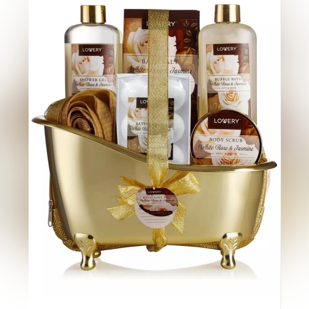 NWT Lovery White Rose & Jasmine Set -13Pc Bath and Body Gift Basket